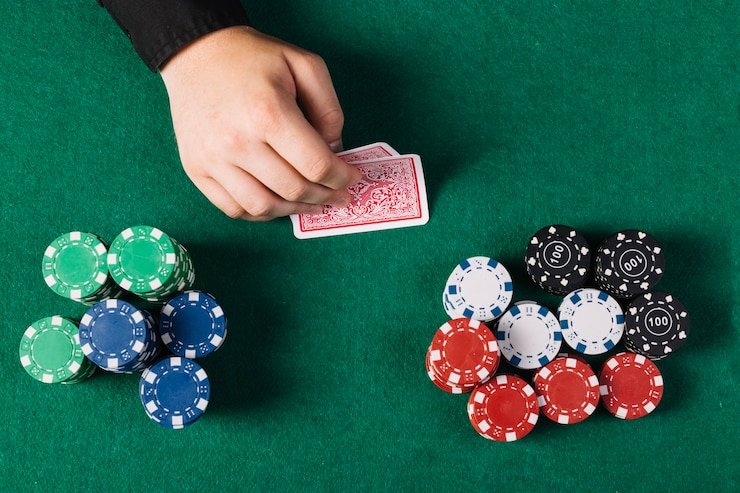 Bagan tingkat loyalitas mega4d menampilkan manfaat progresif dari Member hingga Diamond